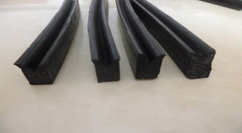 蒸壓釜密封圈是我國正快速發(fā)展的橡膠工業(yè)產品