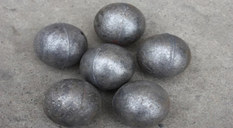 球磨機(jī)設(shè)備合理配比球磨機(jī)鋼球降低損耗提高效率